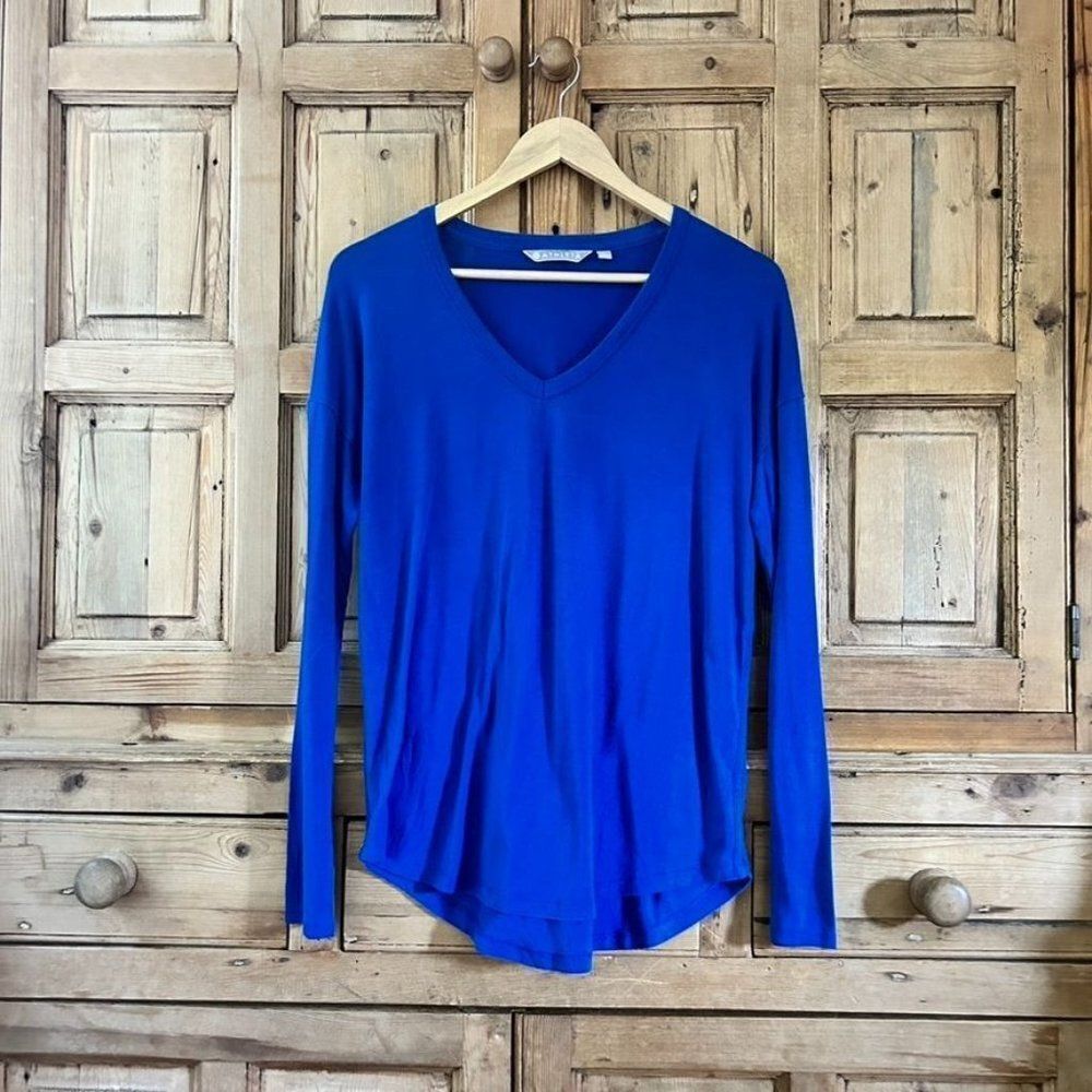 Athleta XS Blue V Neck Long Sleeve Shirt Pullover Casual Athletic Modal Blend